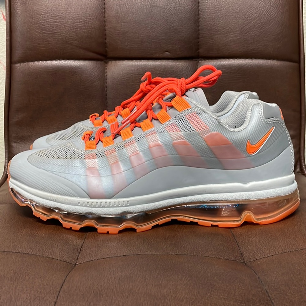 Nike Air Max Orange Sneakers